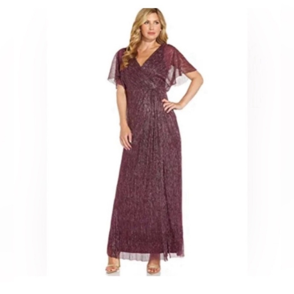 New!  Adrianna Papell metallic blouson‎ gown.
Bridesmaid/formal